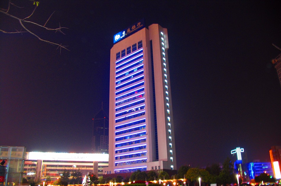 202205191949.jpg 1605238591837809.jpg